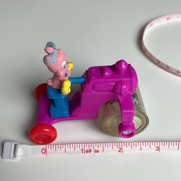 Vintage 1992 Tiny Toon Adventures Sweetie Bird Warner Bros McDonald’s Push Toy - Picture 12 of 14